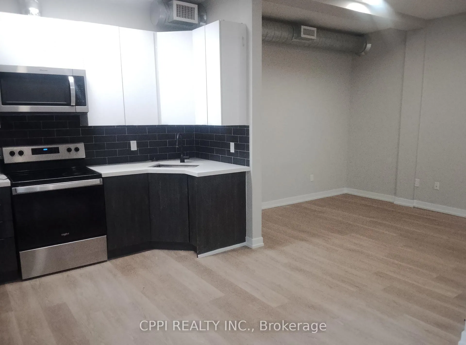 Photo 2 of Unit 223, 140 Simcoe Street, Peterborough, Town Ward 3 — HOMEH