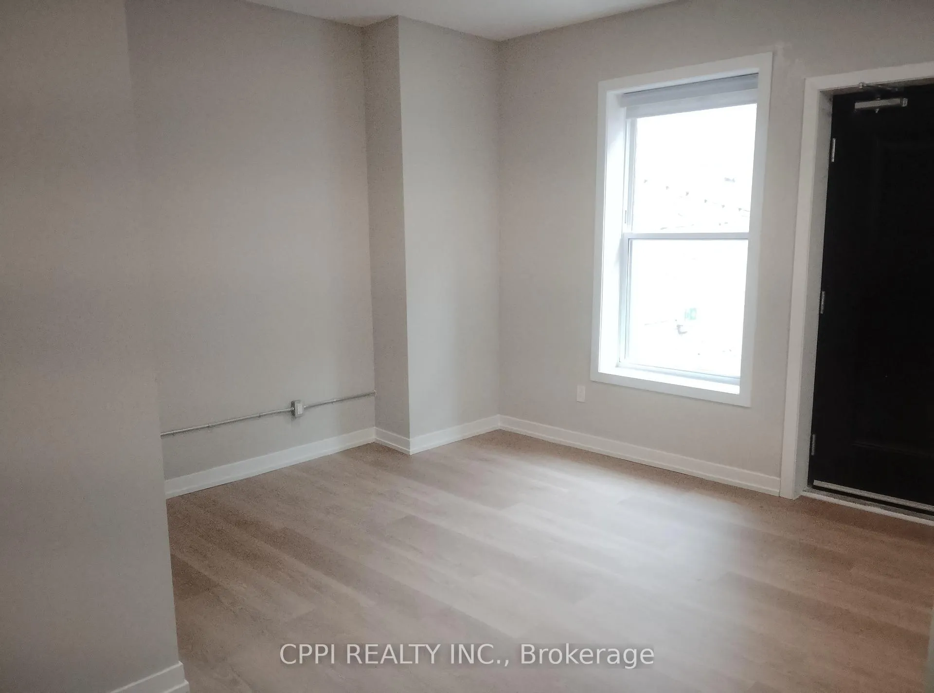 Photo 5 of Unit 223, 140 Simcoe Street, Peterborough, Town Ward 3 — HOMEH