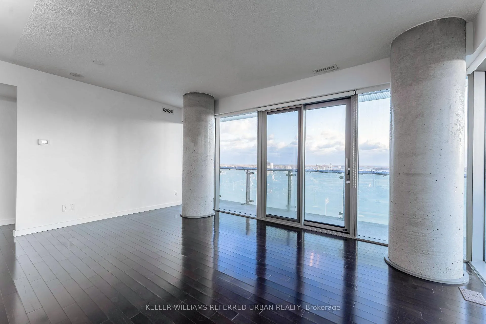 Photo 3 of Unit 1208, 70 Distillery Lane, Toronto, Waterfront Communities — HOMEH