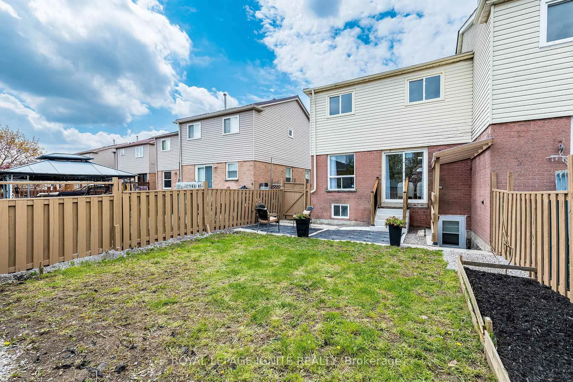 Photo 48 of 73 Cutters Crescent, Brampton, Fletcher's West — HOMEH