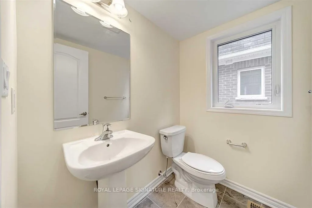 Photo 4 of Unit Main, 2765 Sapphire Drive, Pickering, Rural Pickering — HOMEH