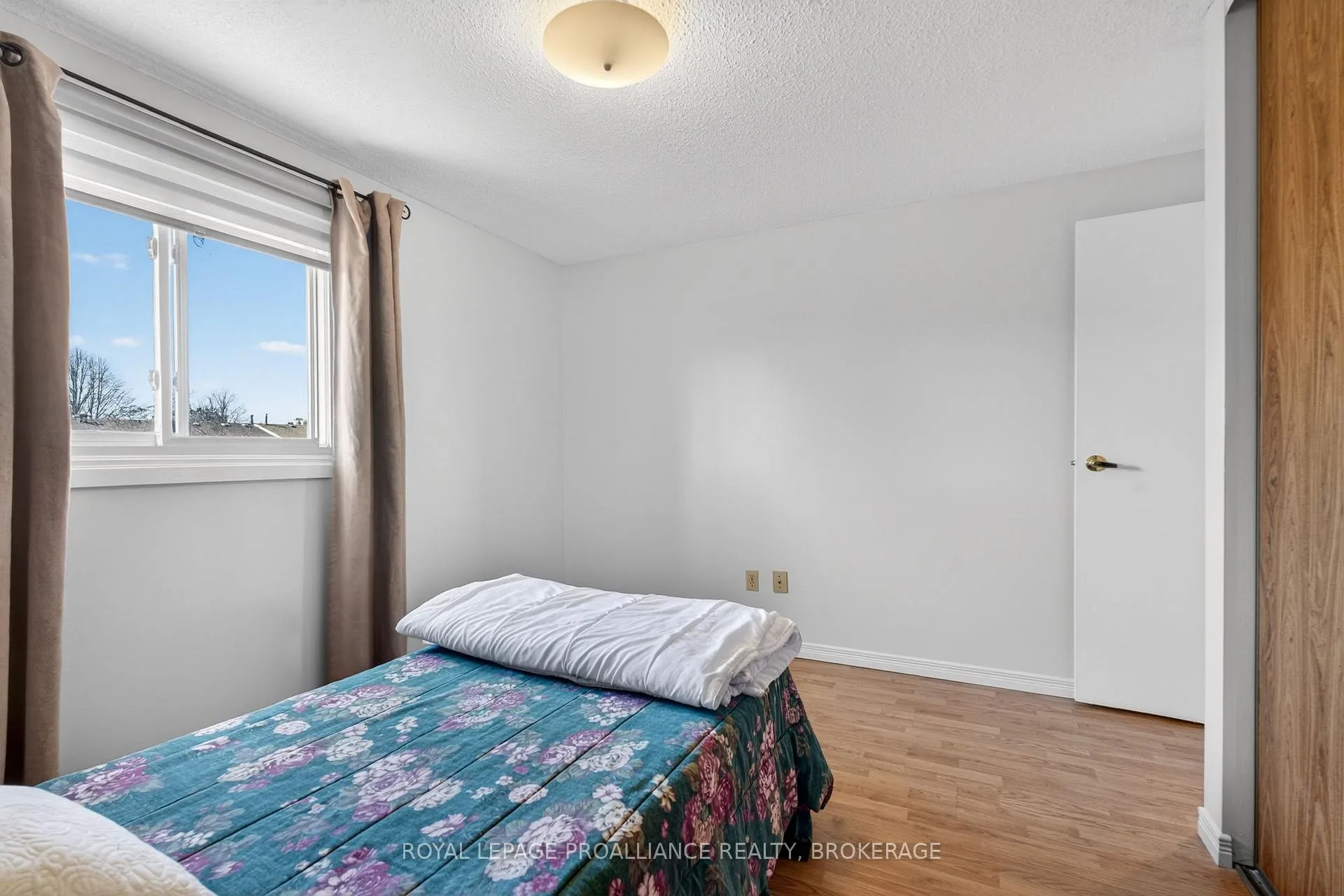 Photo 23 of 75 Windfield Crescent, Kingston, Kingston East (Incl Barret Crt) — HOMEH