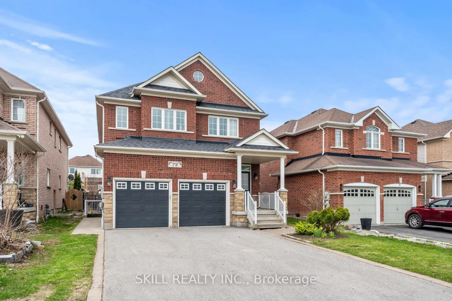 Photo 3 of 73 Coronation Parkway, Barrie, Innis-Shore — HOMEH