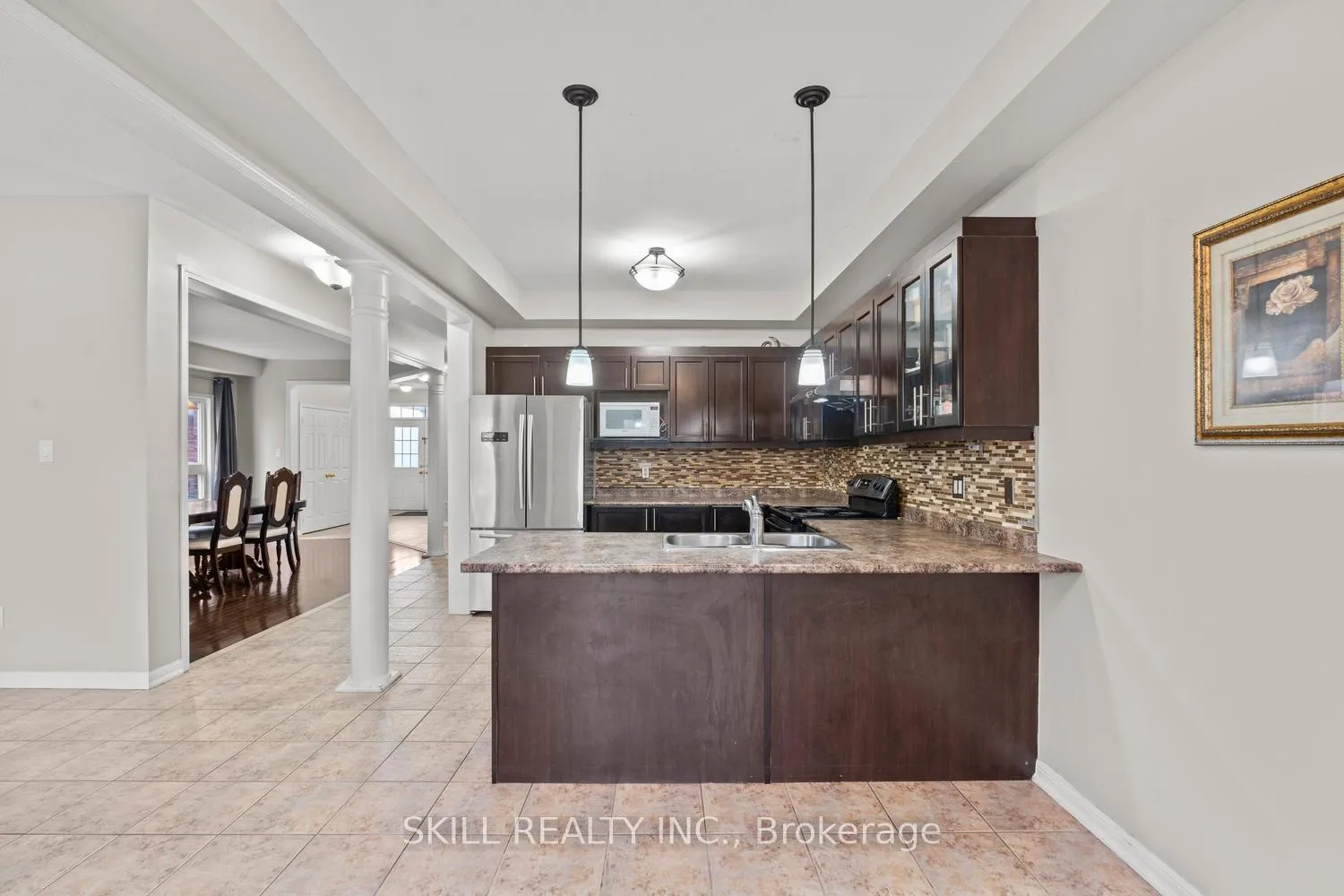 Photo 11 of 73 Coronation Parkway, Barrie, Innis-Shore — HOMEH
