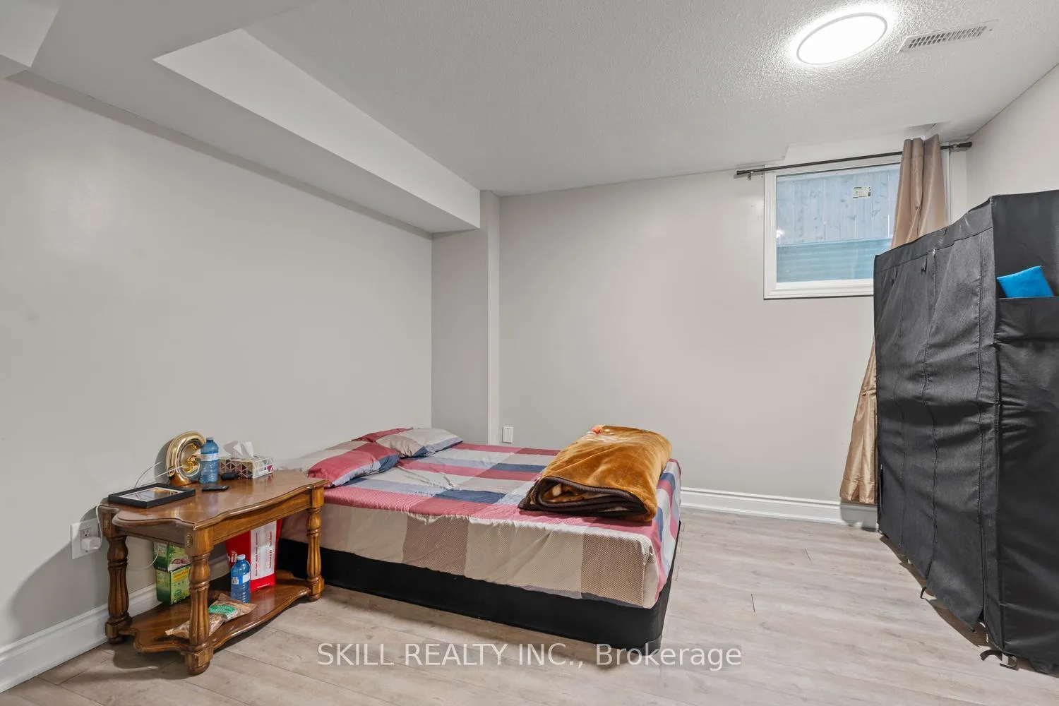 Photo 24 of 73 Coronation Parkway, Barrie, Innis-Shore — HOMEH