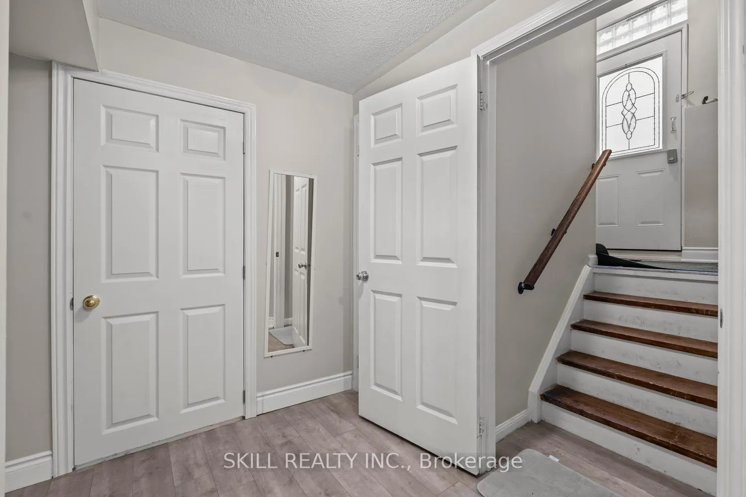 Photo 25 of 73 Coronation Parkway, Barrie, Innis-Shore — HOMEH