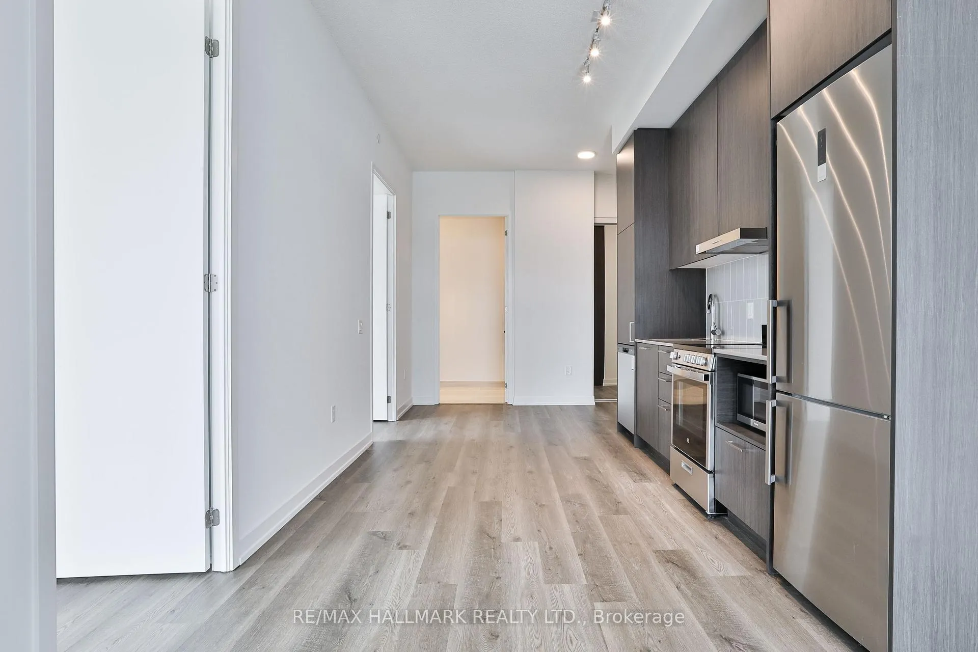 Photo 12 of Unit 3206, 195 Commerce Street, Vaughan, Vaughan Corporate Centre — HOMEH
