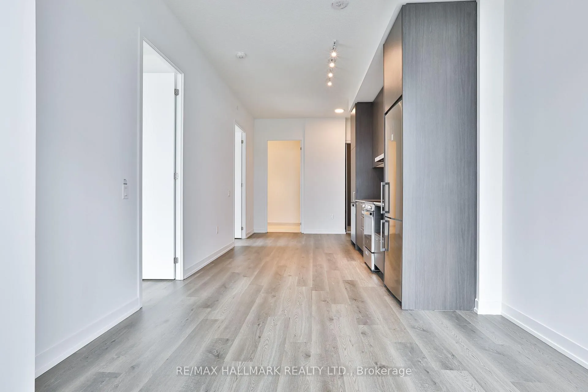Photo 18 of Unit 3206, 195 Commerce Street, Vaughan, Vaughan Corporate Centre — HOMEH