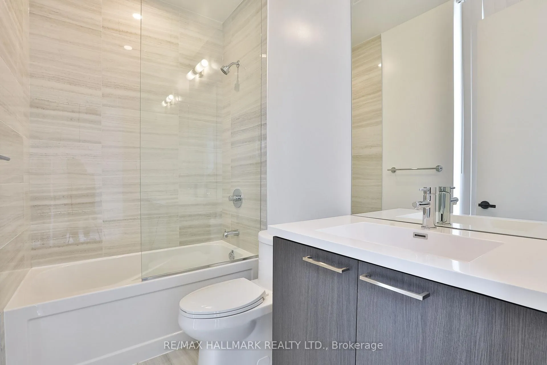 Photo 21 of Unit 3206, 195 Commerce Street, Vaughan, Vaughan Corporate Centre — HOMEH