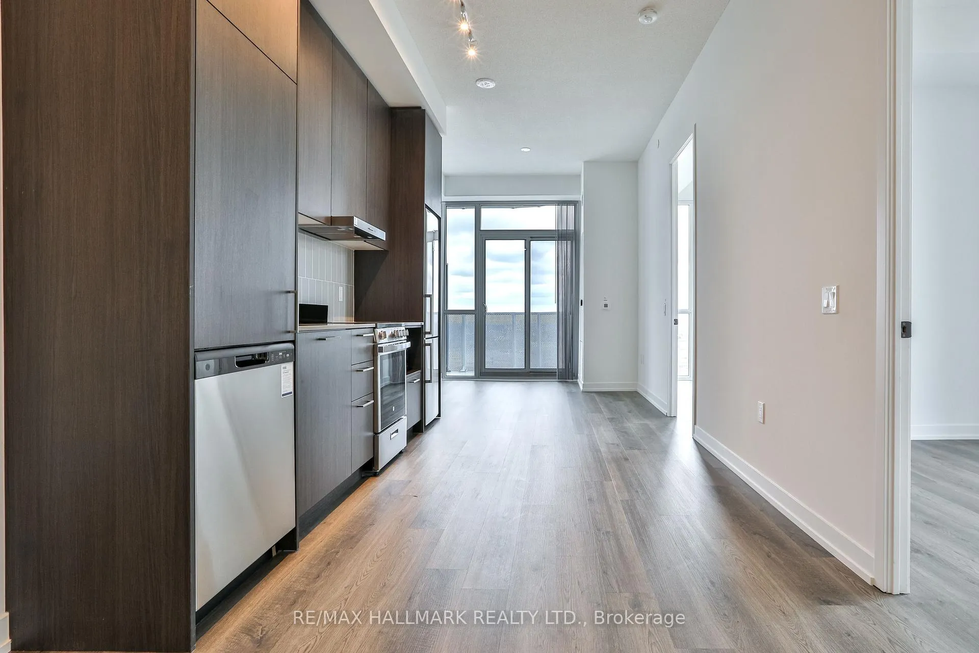 Photo 34 of Unit 3206, 195 Commerce Street, Vaughan, Vaughan Corporate Centre — HOMEH