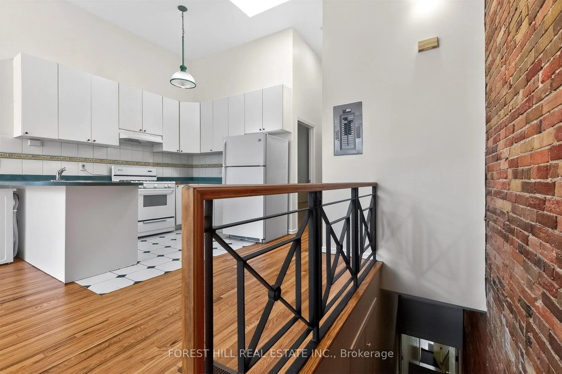 Photo 3 of Unit 3, 492 Queen Street W, Toronto, Kensington-Chinatown — HOMEH