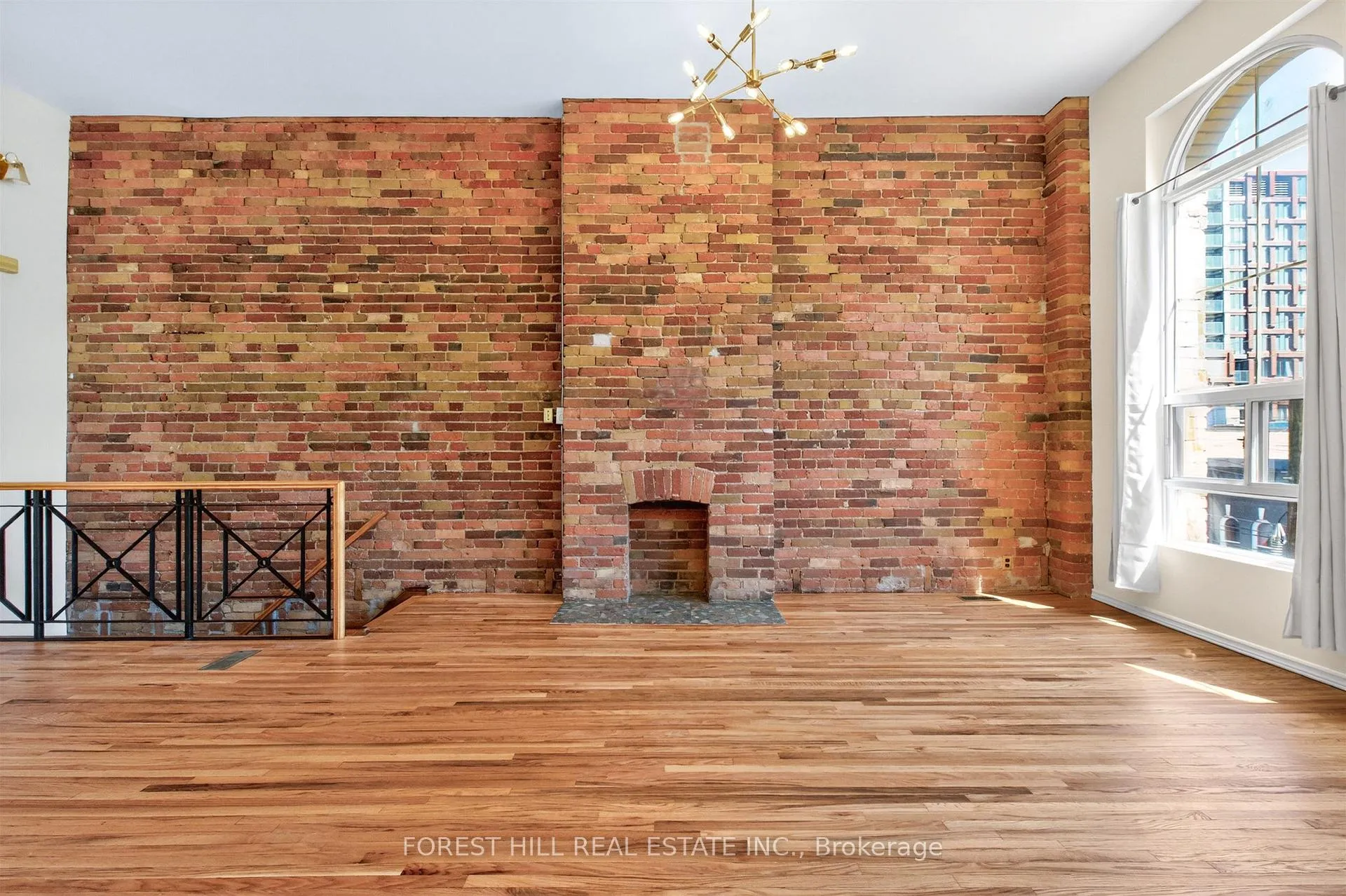 Photo 7 of Unit 3, 492 Queen Street W, Toronto, Kensington-Chinatown — HOMEH