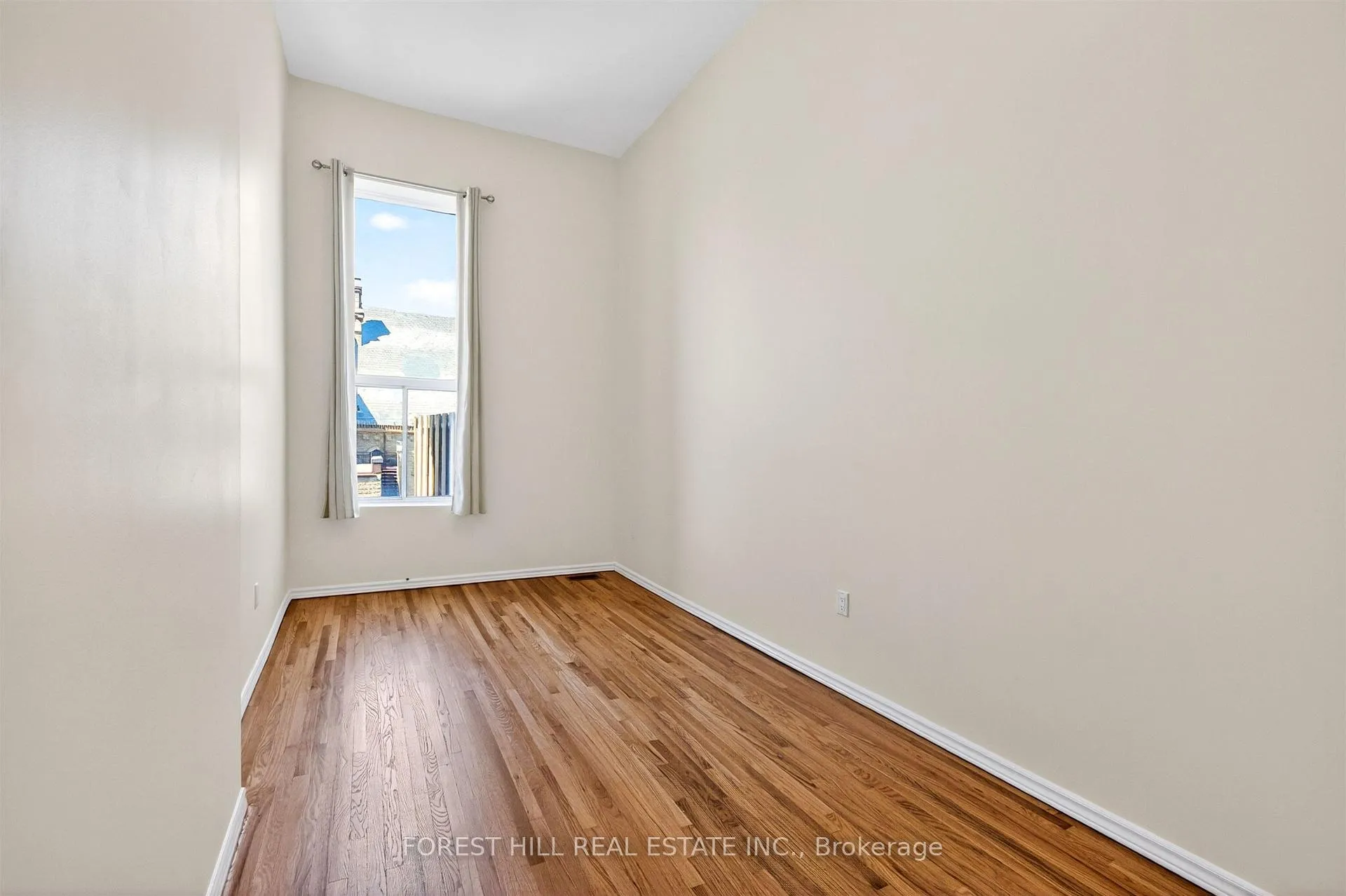 Photo 15 of Unit 3, 492 Queen Street W, Toronto, Kensington-Chinatown — HOMEH
