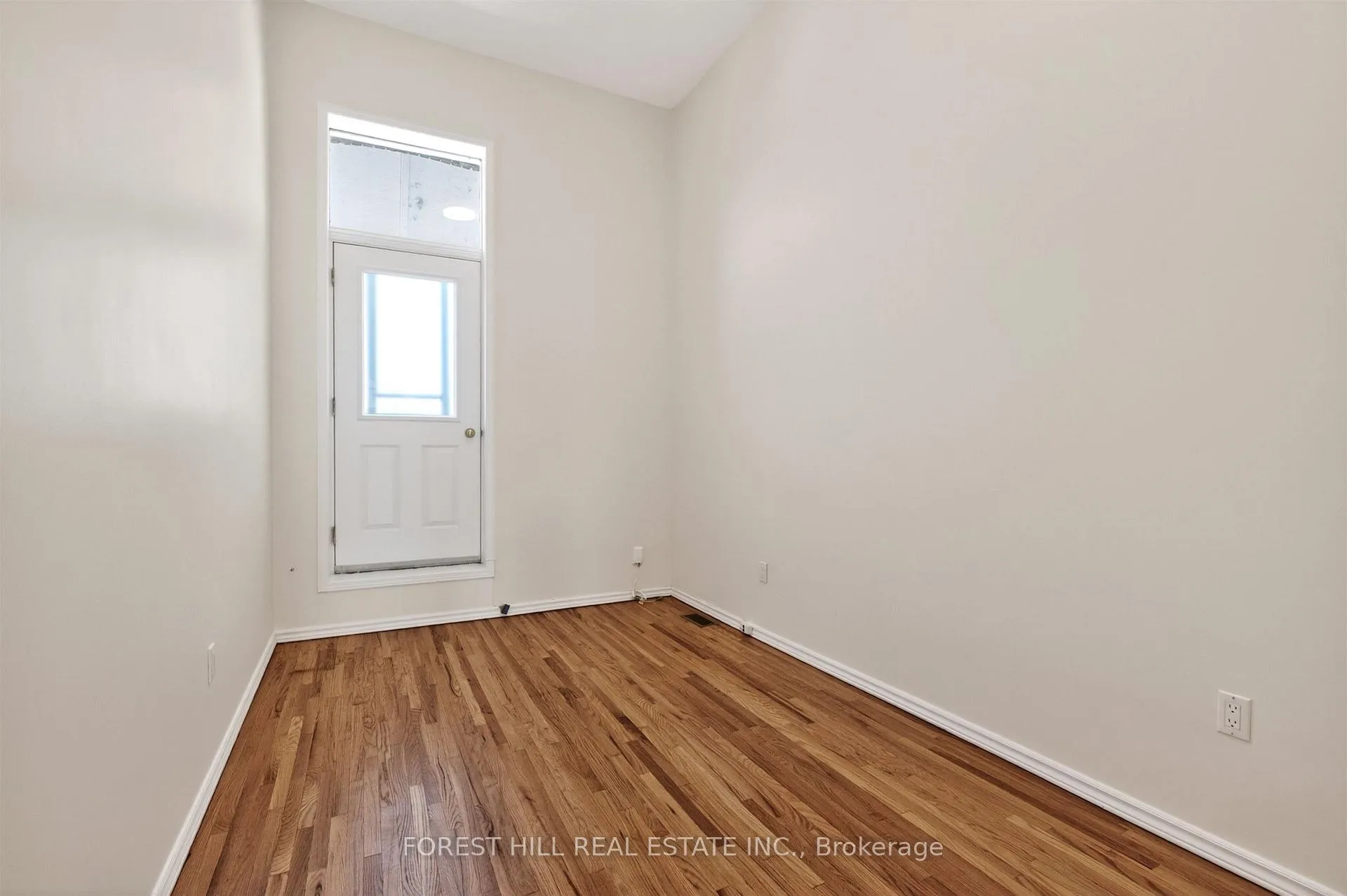 Photo 17 of Unit 3, 492 Queen Street W, Toronto, Kensington-Chinatown — HOMEH