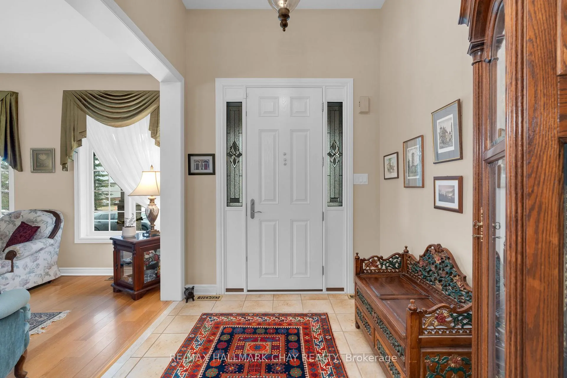 Photo 3 of 6 Oakmont Avenue, Oro-Medonte, Horseshoe Valley — HOMEH