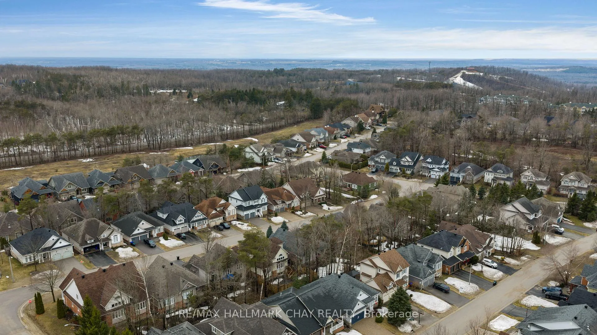 Photo 29 of 6 Oakmont Avenue, Oro-Medonte, Horseshoe Valley — HOMEH