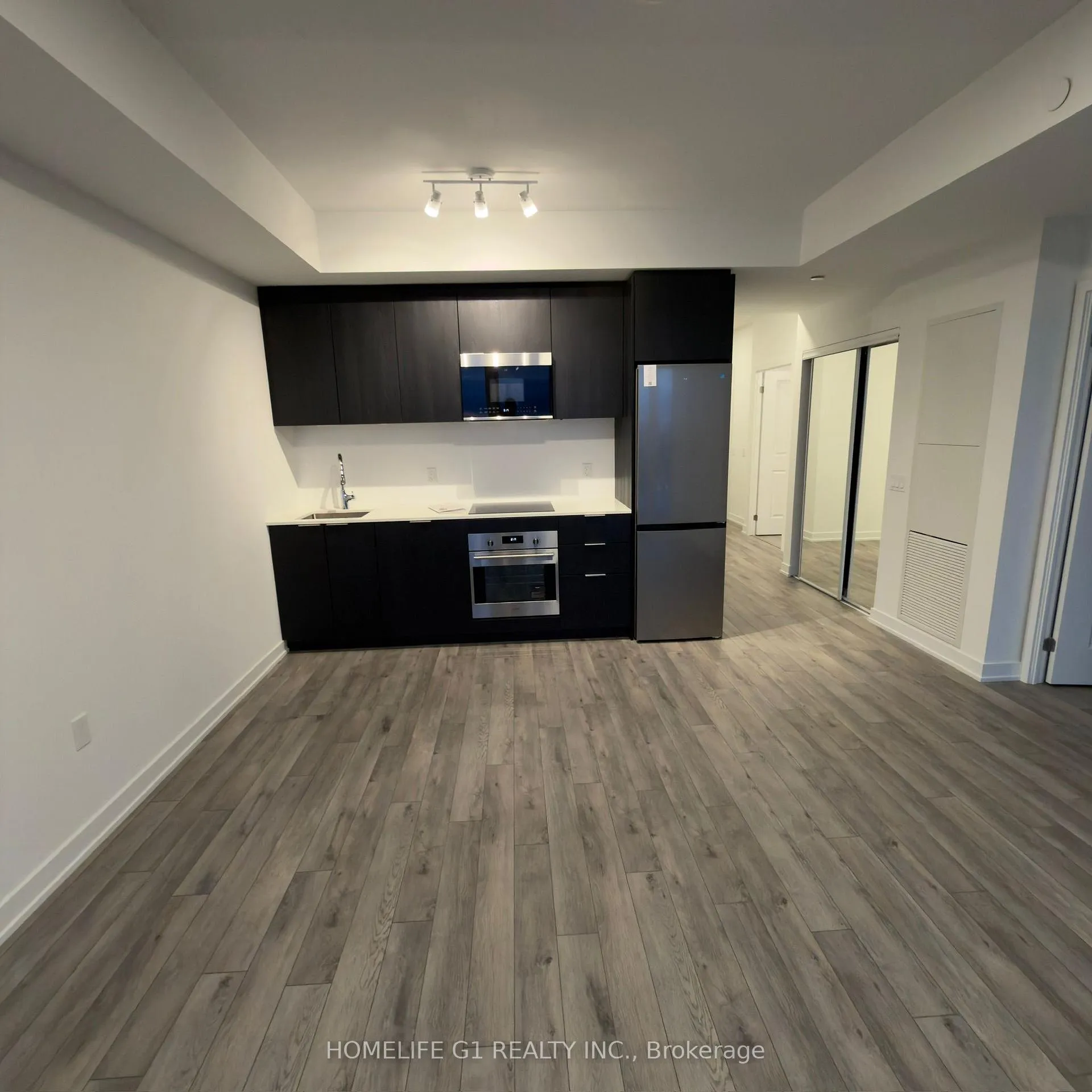Photo 4 of Unit 2005, 15 Skyridge Drive, Brampton, Bram East — HOMEH