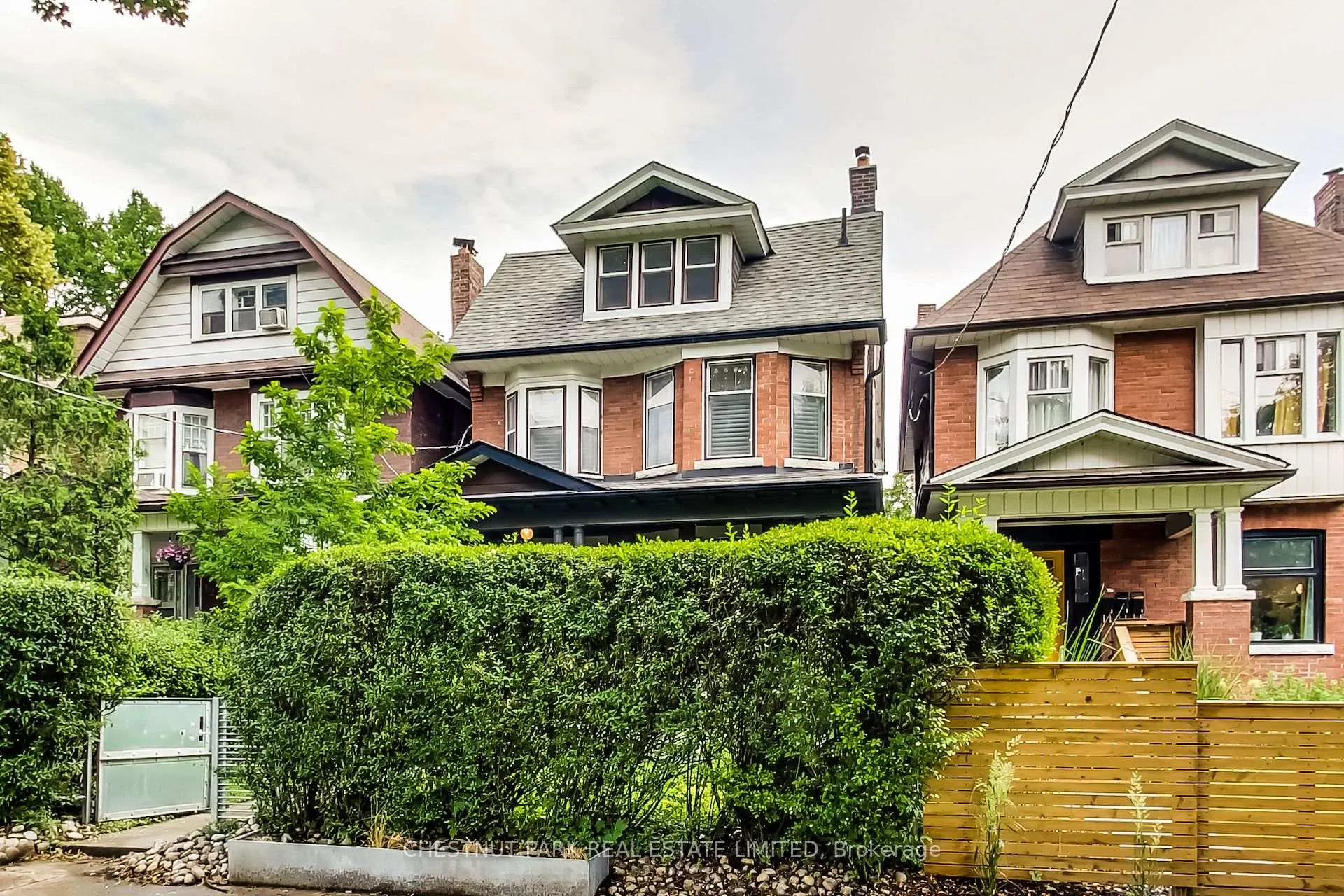 Photo 2 of Unit Upper, 37 Tyndall Avenue, Toronto, South Parkdale — HOMEH