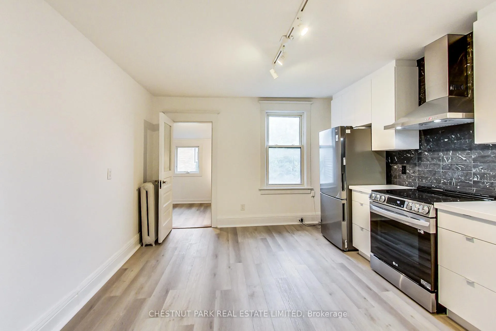 Photo 8 of Unit Upper, 37 Tyndall Avenue, Toronto, South Parkdale — HOMEH