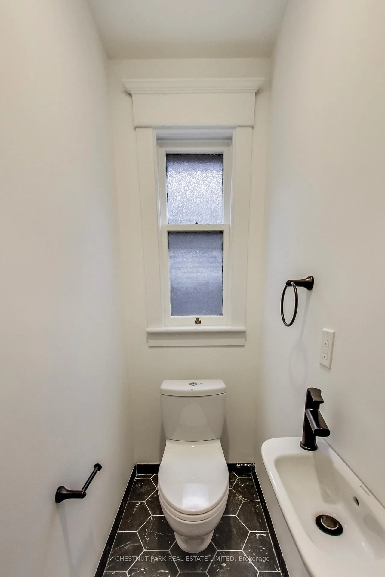 Photo 12 of Unit Upper, 37 Tyndall Avenue, Toronto, South Parkdale — HOMEH
