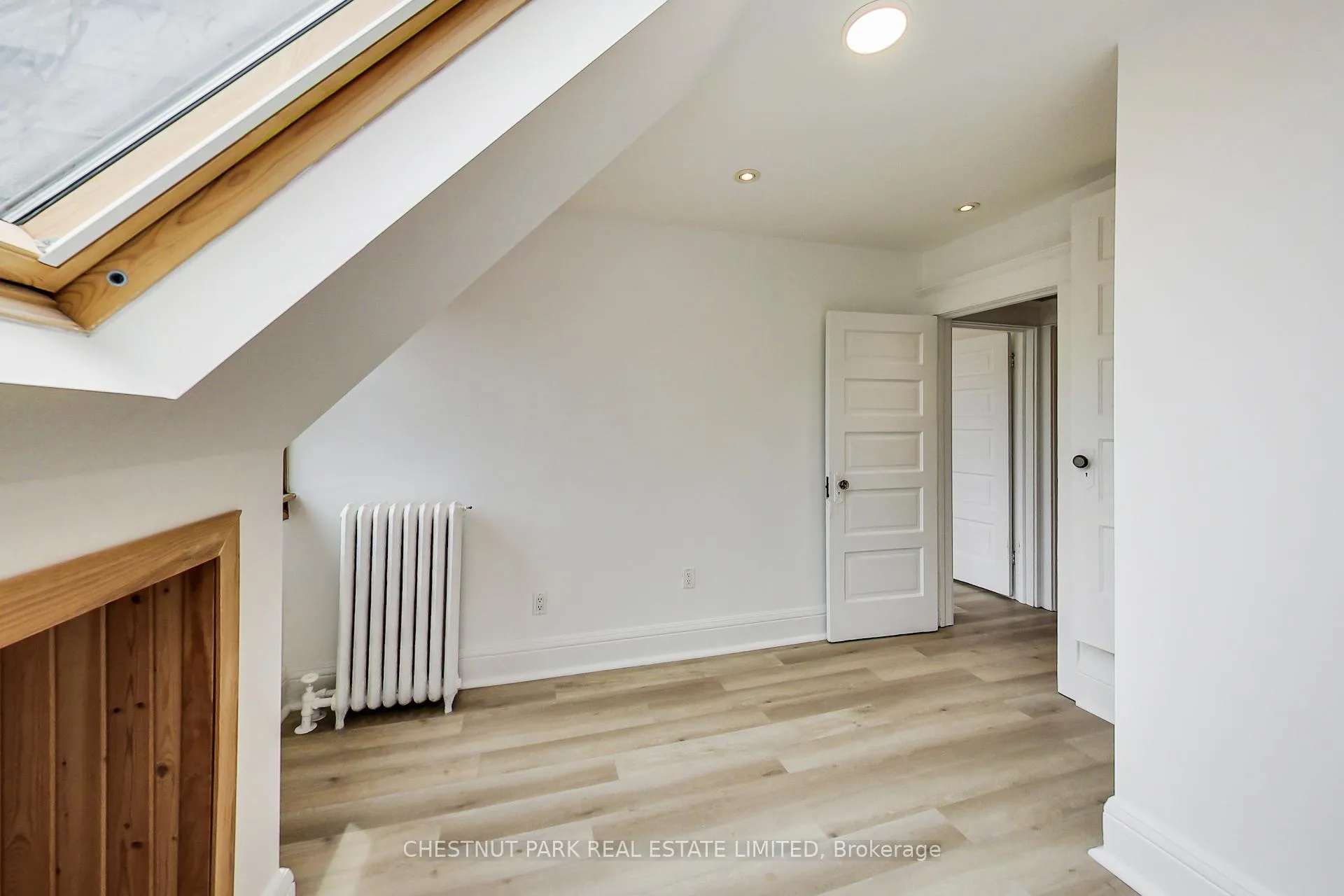 Photo 24 of Unit Upper, 37 Tyndall Avenue, Toronto, South Parkdale — HOMEH