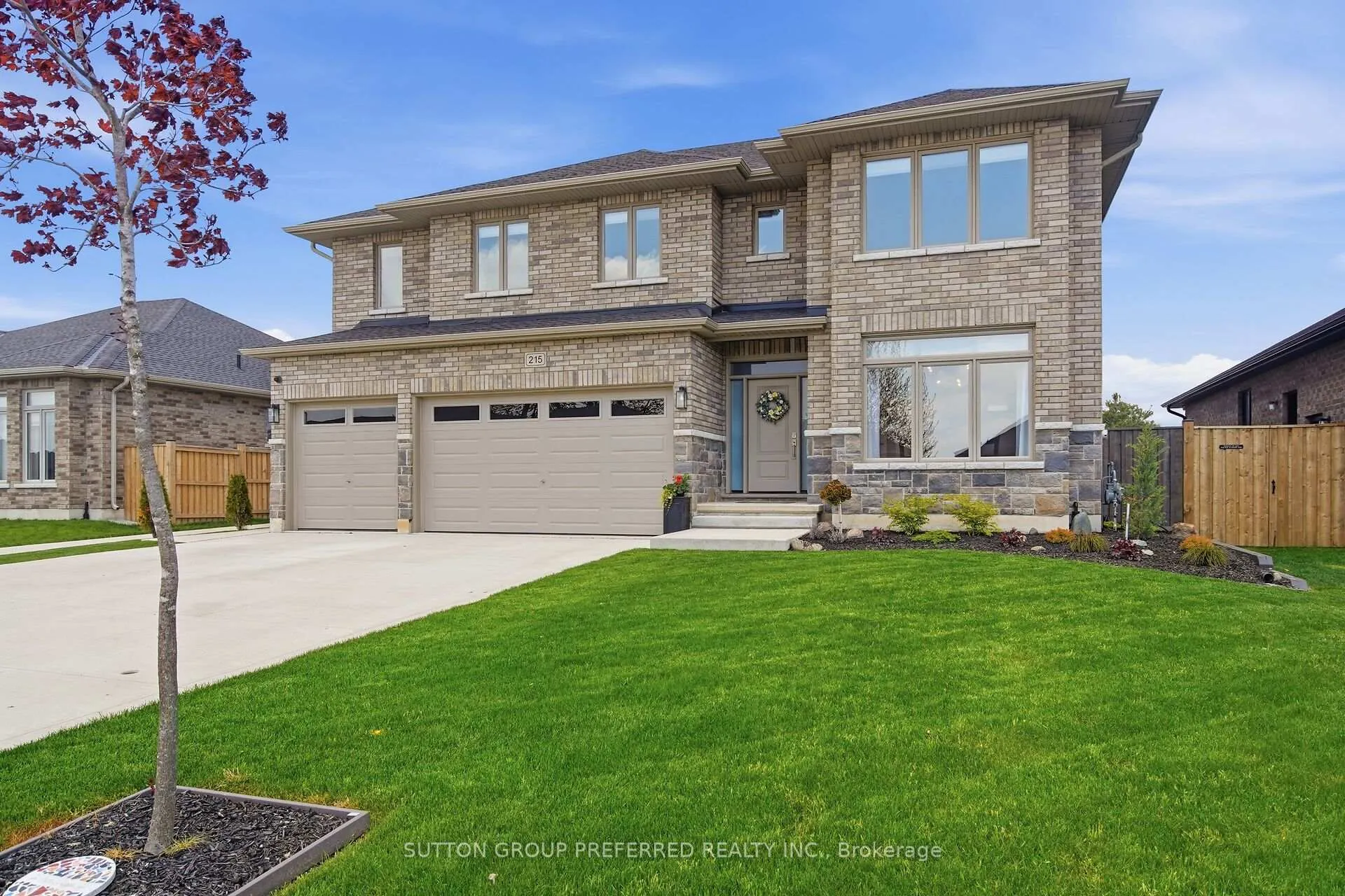 Photo 2 of 215 Leitch Street, Dutton/Dunwich, Dutton — HOMEH