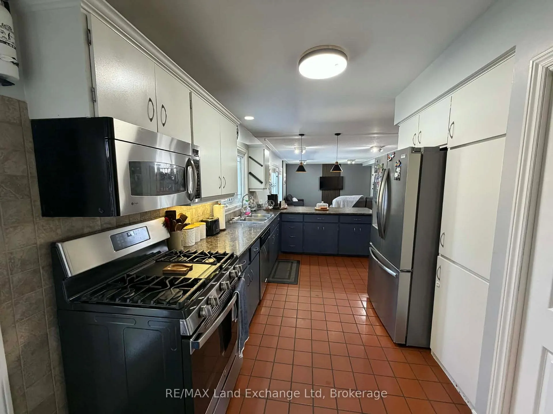Photo 18 of 320 Summit Drive, North Huron, Wingham — HOMEH