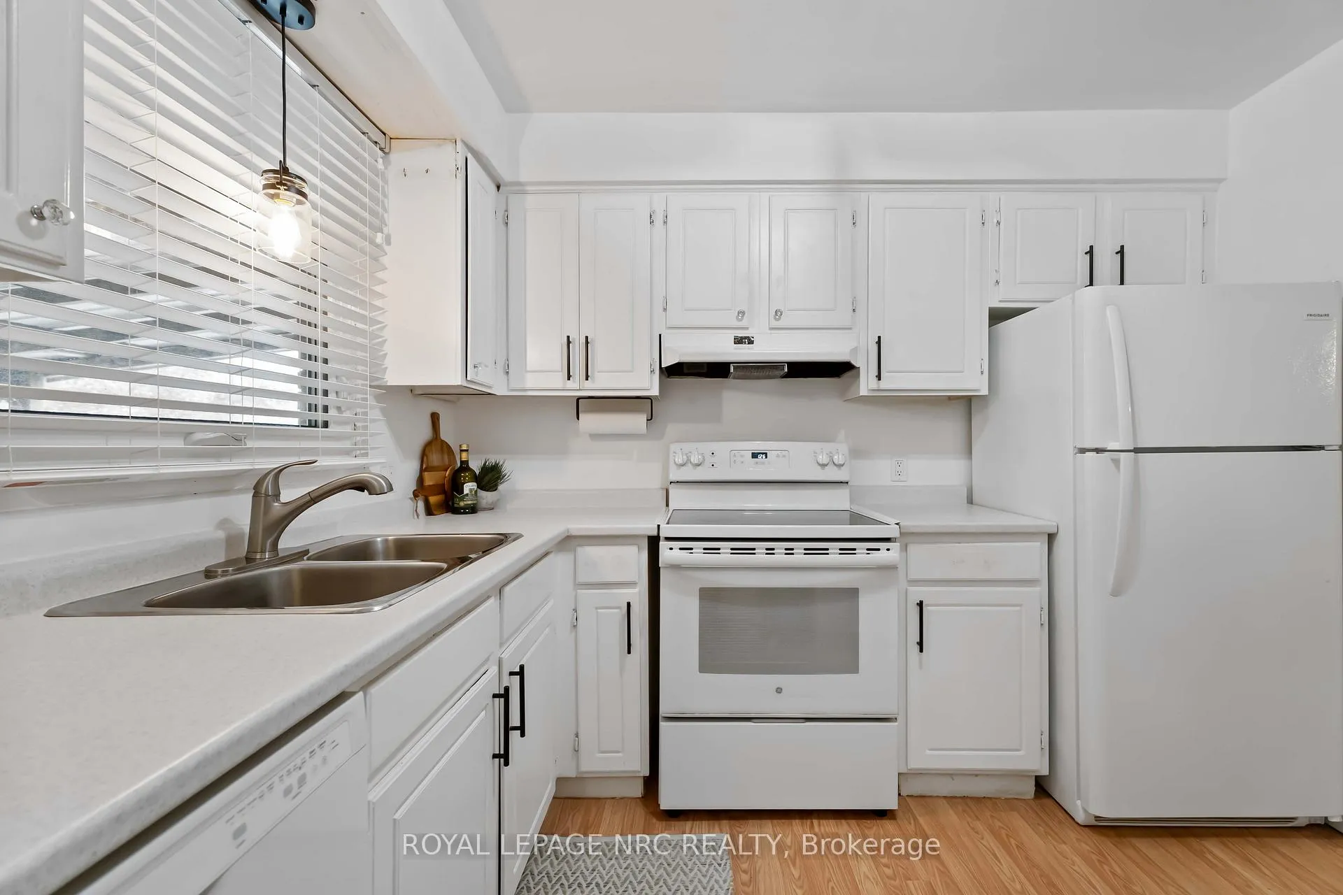 Photo 12 of 5753 Vine Street, Niagara Falls, Church's Lane — HOMEH