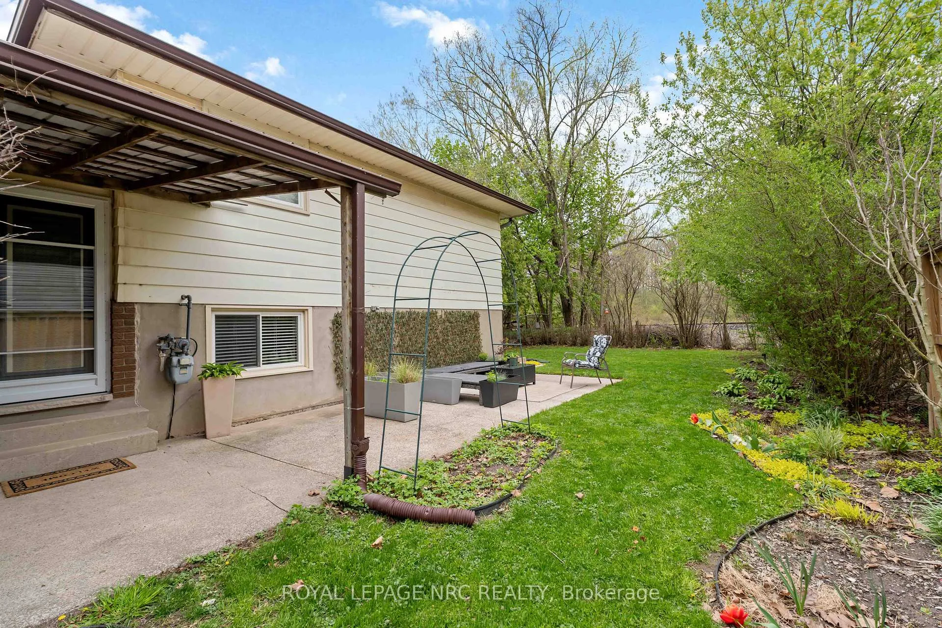 Photo 25 of 5753 Vine Street, Niagara Falls, Church's Lane — HOMEH