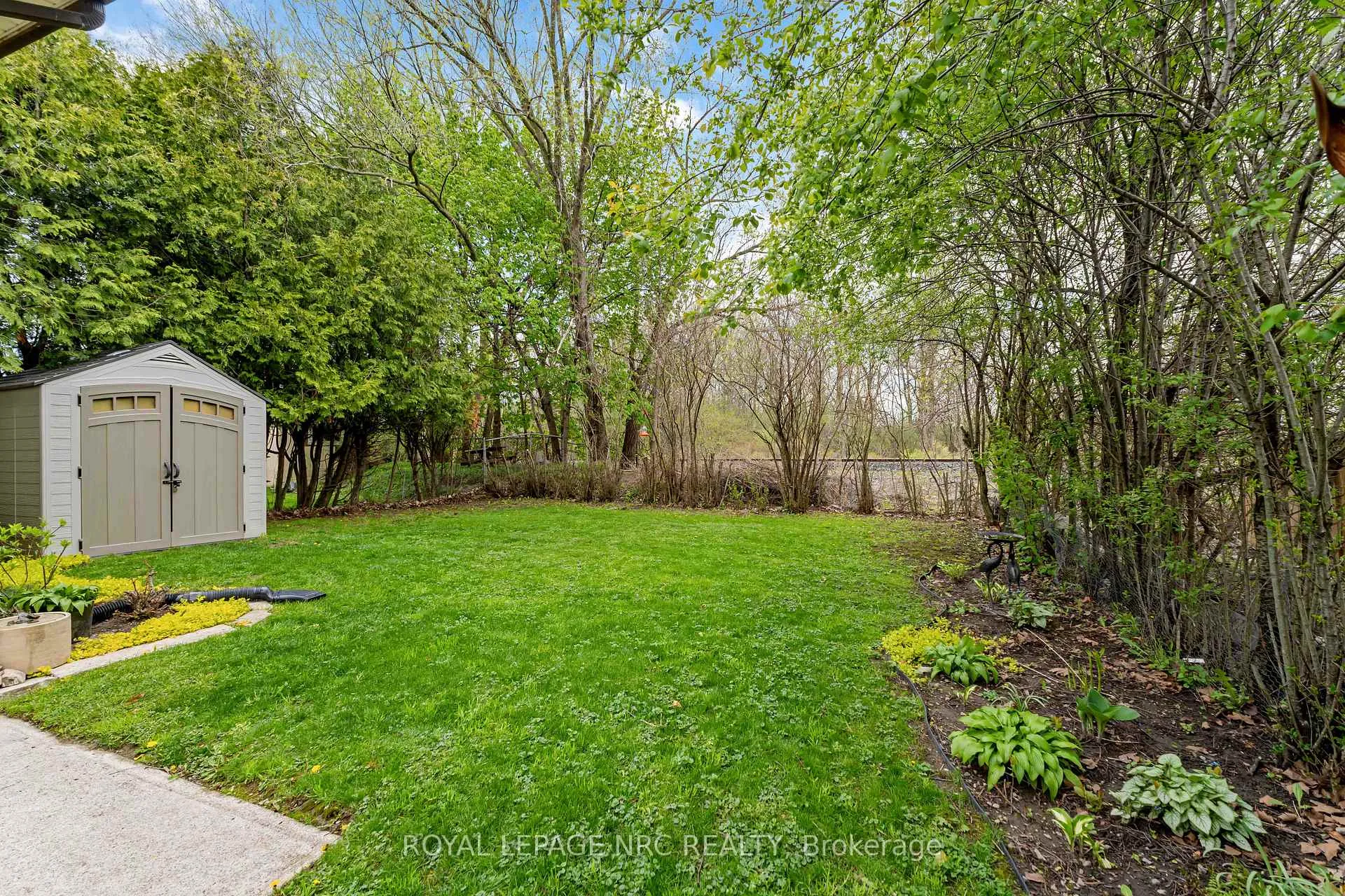 Photo 26 of 5753 Vine Street, Niagara Falls, Church's Lane — HOMEH