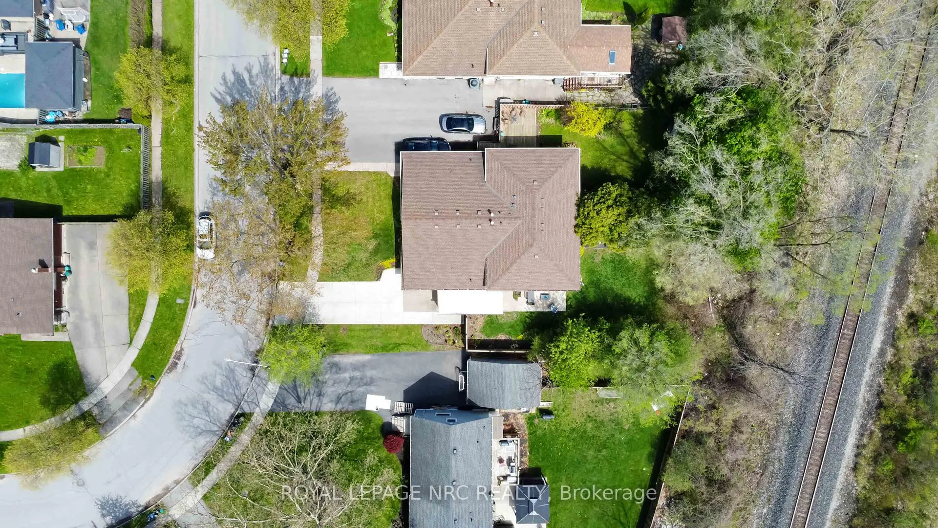 Photo 37 of 5753 Vine Street, Niagara Falls, Church's Lane — HOMEH