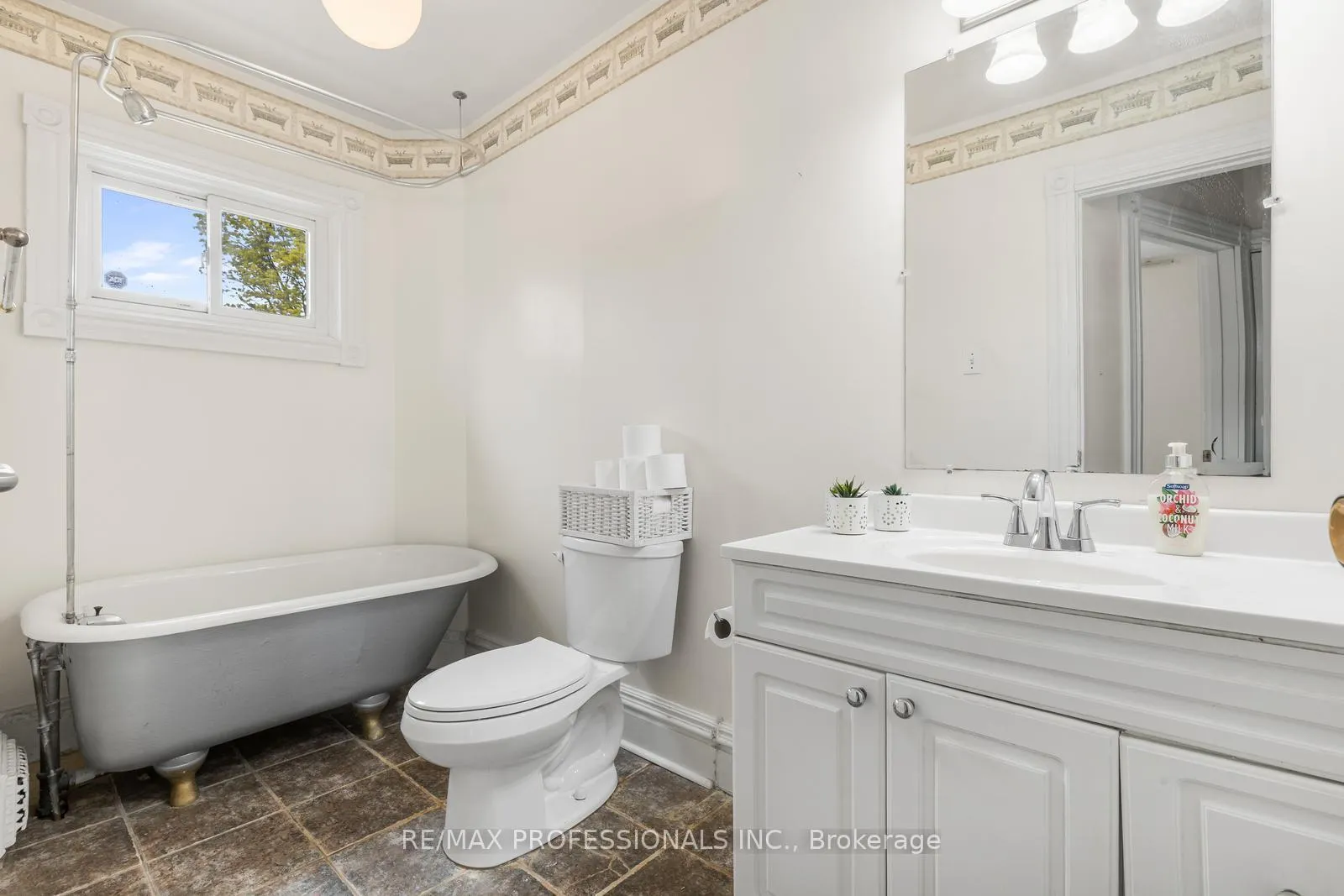 Photo 16 of 51 Clyde Street, Hamilton, Landsdale — HOMEH