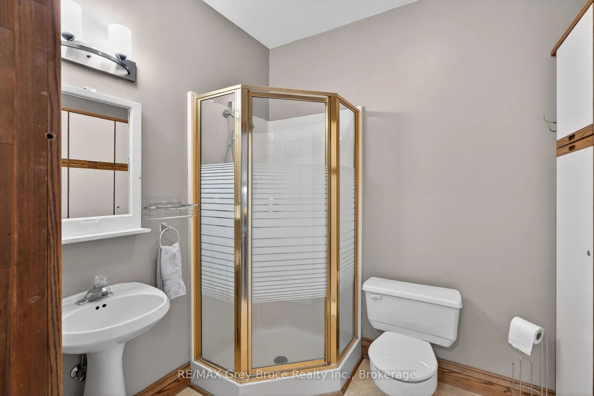 Photo 35 of 131 2ND Avenue SW, Arran-Elderslie — HOMEH