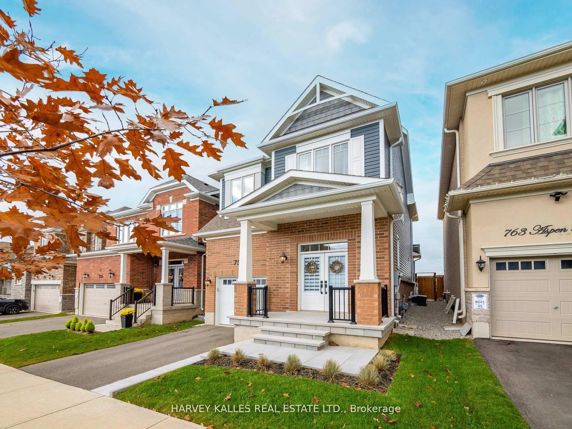 Front of 759 Aspen Terrace W