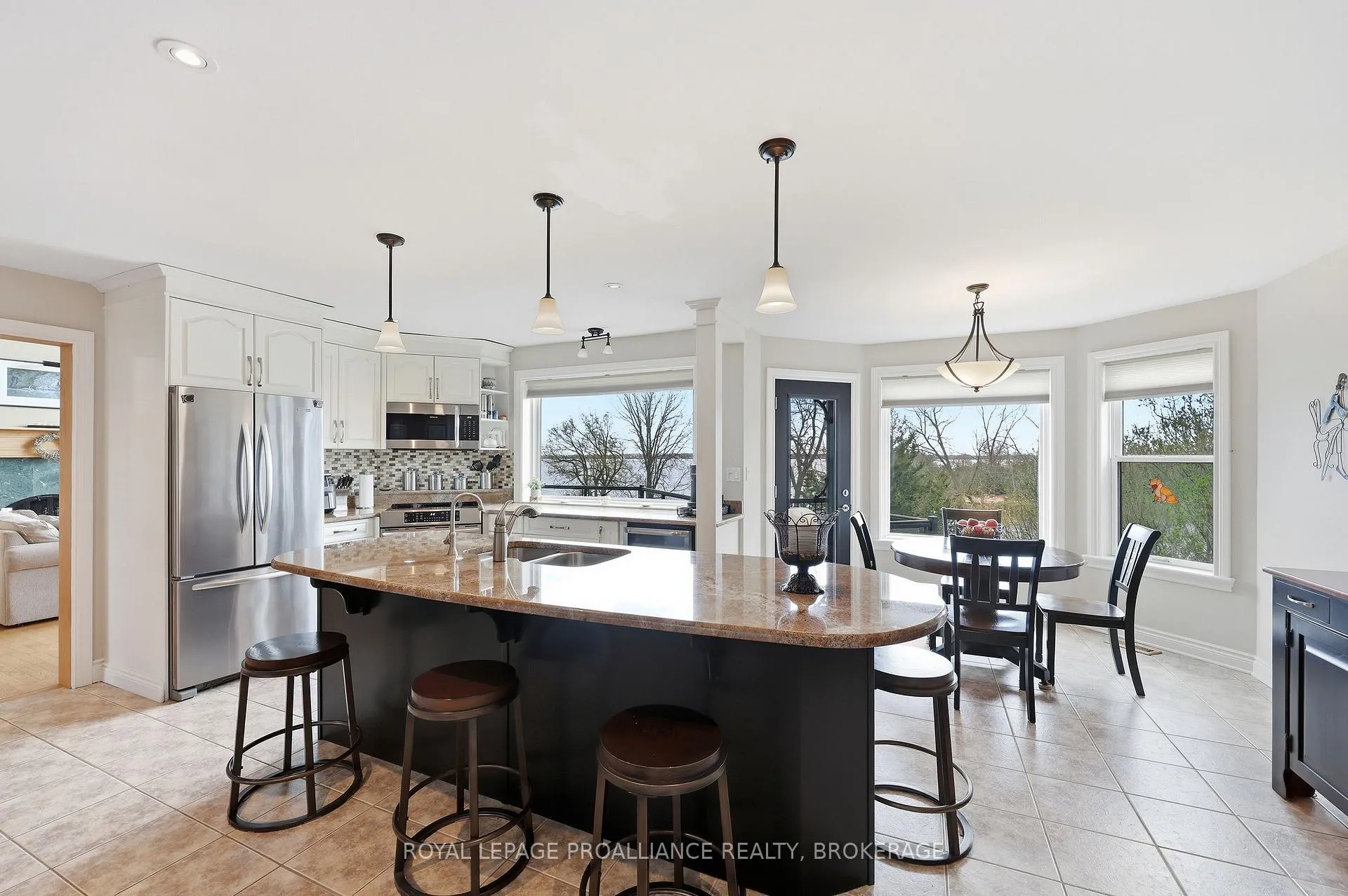 Photo 19 of 4750 Bath Road, Loyalist, Lennox and Addington - South — HOMEH