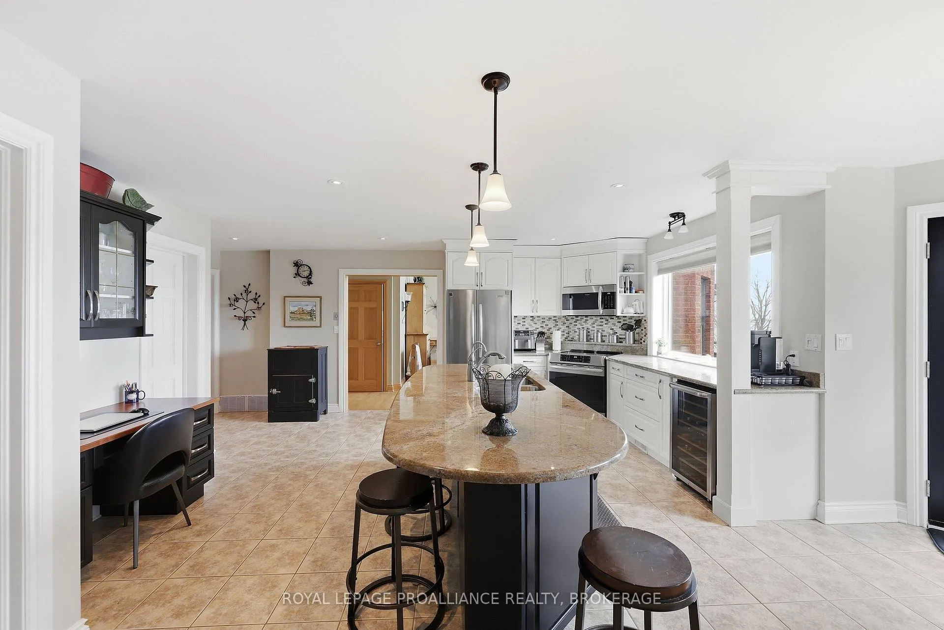 Photo 20 of 4750 Bath Road, Loyalist, Lennox and Addington - South — HOMEH