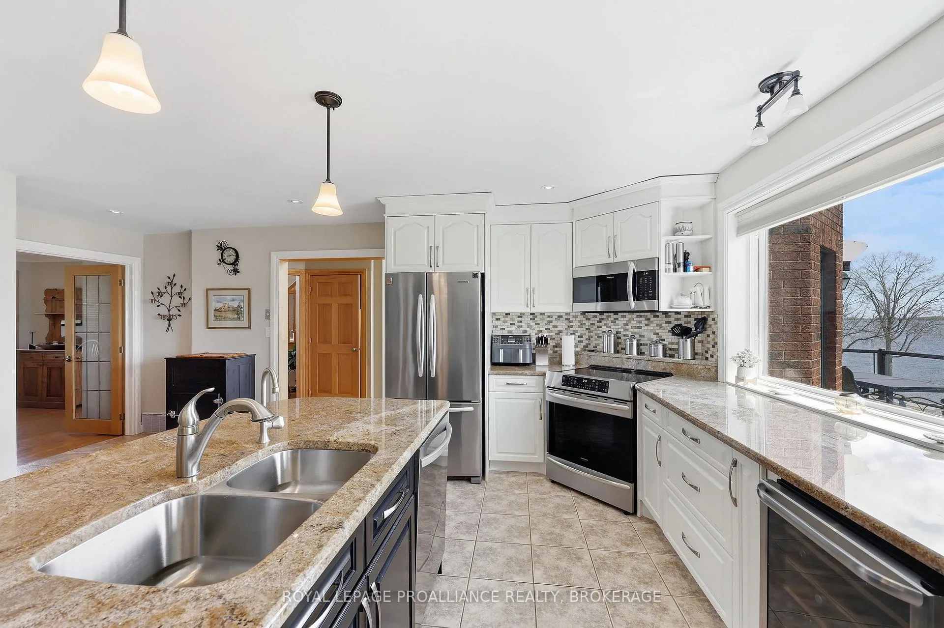 Photo 23 of 4750 Bath Road, Loyalist, Lennox and Addington - South — HOMEH