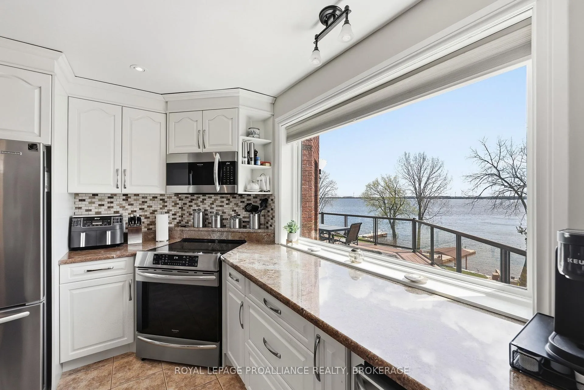 Photo 24 of 4750 Bath Road, Loyalist, Lennox and Addington - South — HOMEH