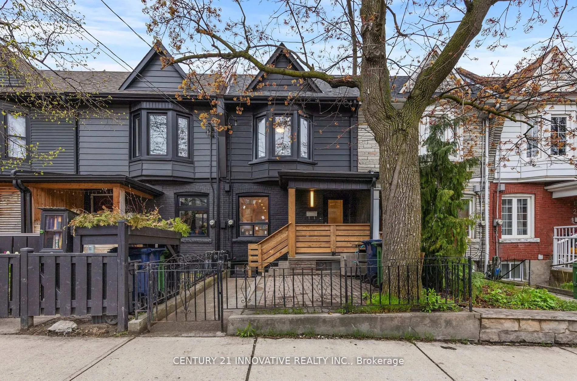 Front of 280 Brock Avenue