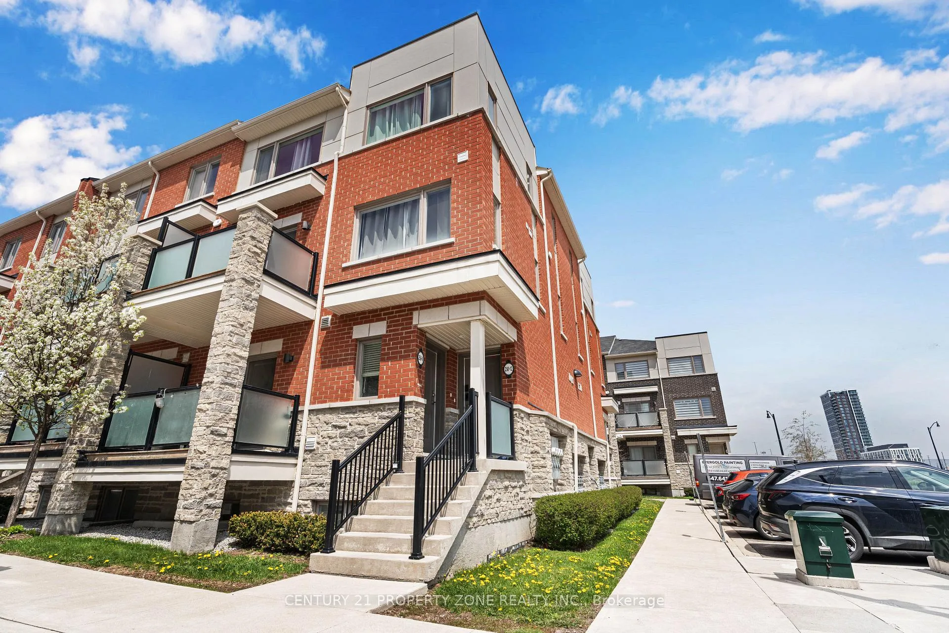 Front of Unit 4, 250 Lagerfeld Drive