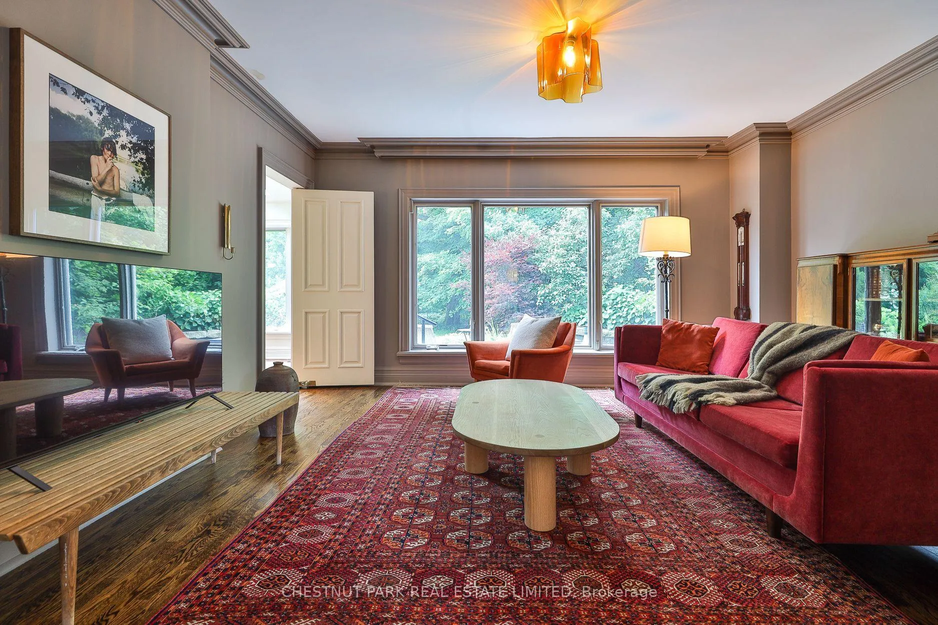 Photo 9 of 21 Douglas Crescent, Toronto, Leaside — HOMEH