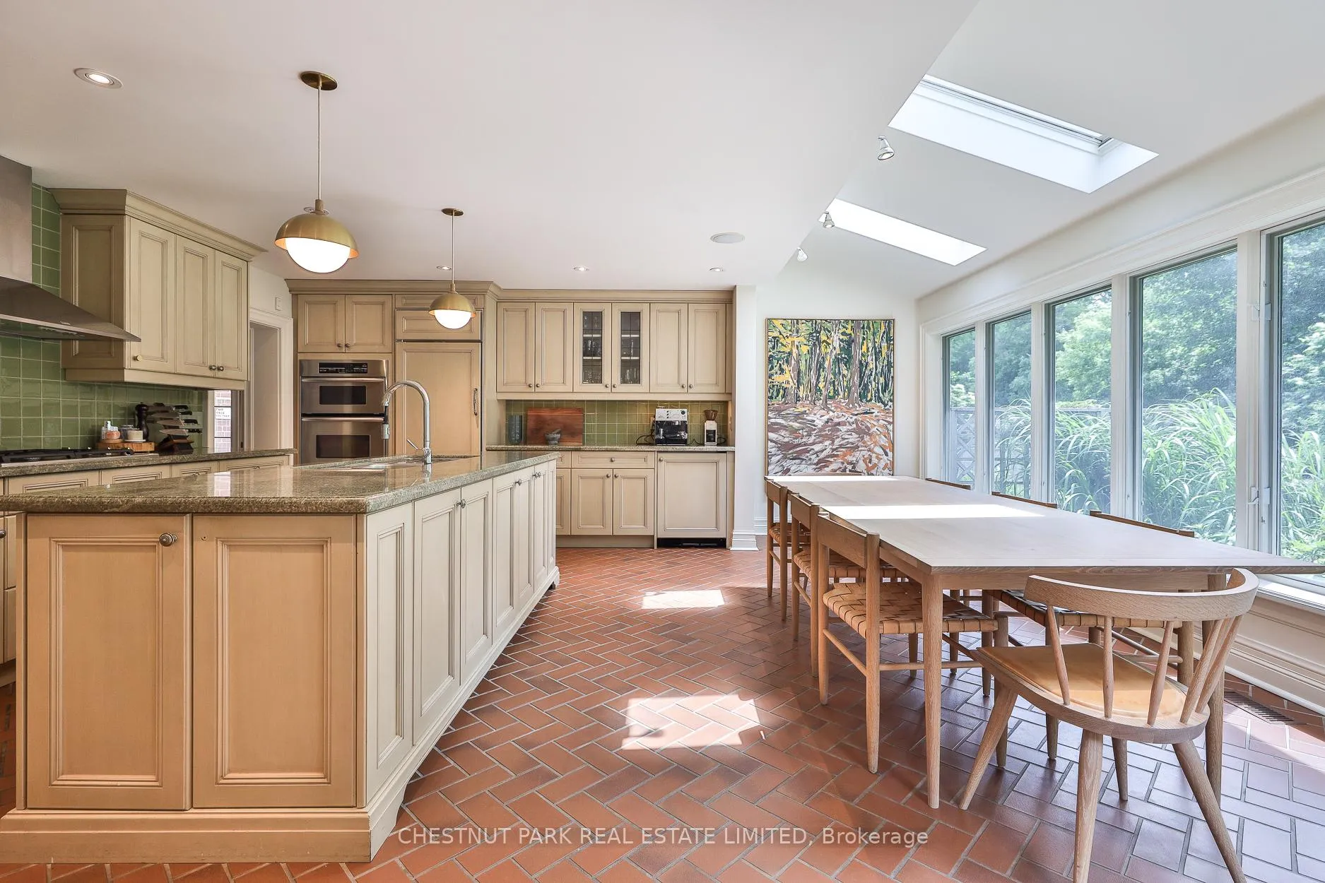 Photo 12 of 21 Douglas Crescent, Toronto, Leaside — HOMEH