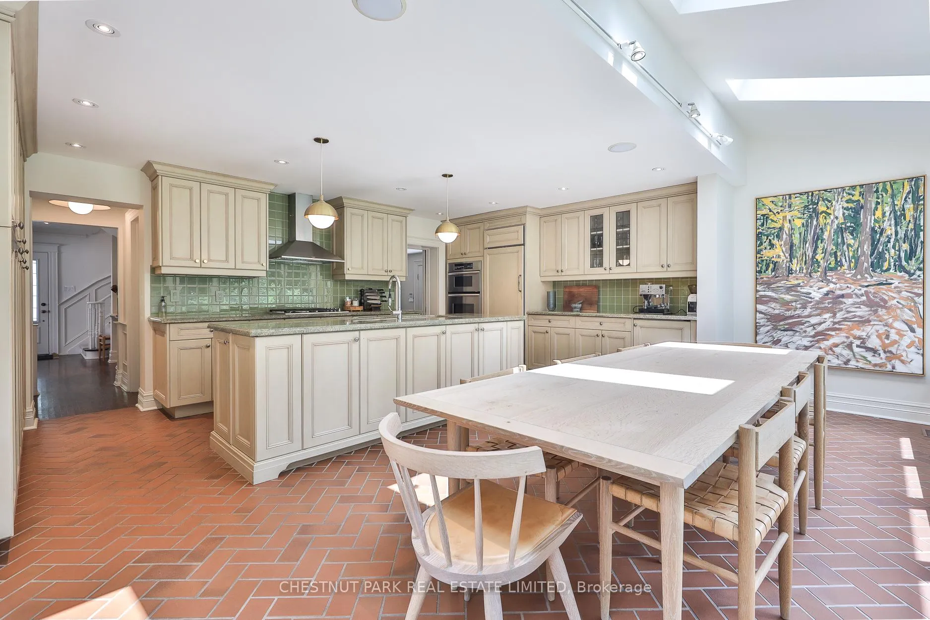 Photo 13 of 21 Douglas Crescent, Toronto, Leaside — HOMEH