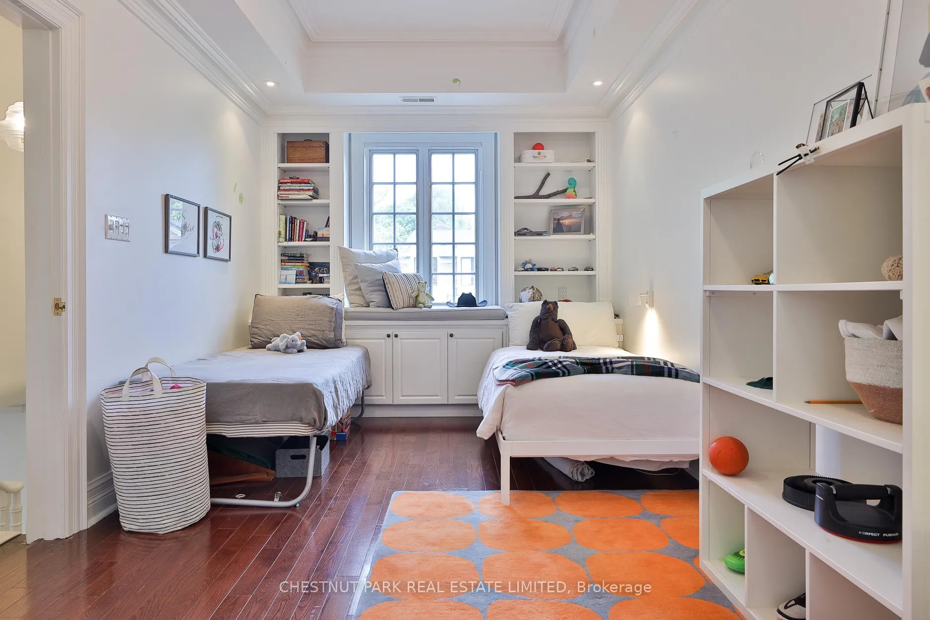 Photo 28 of 21 Douglas Crescent, Toronto, Leaside — HOMEH