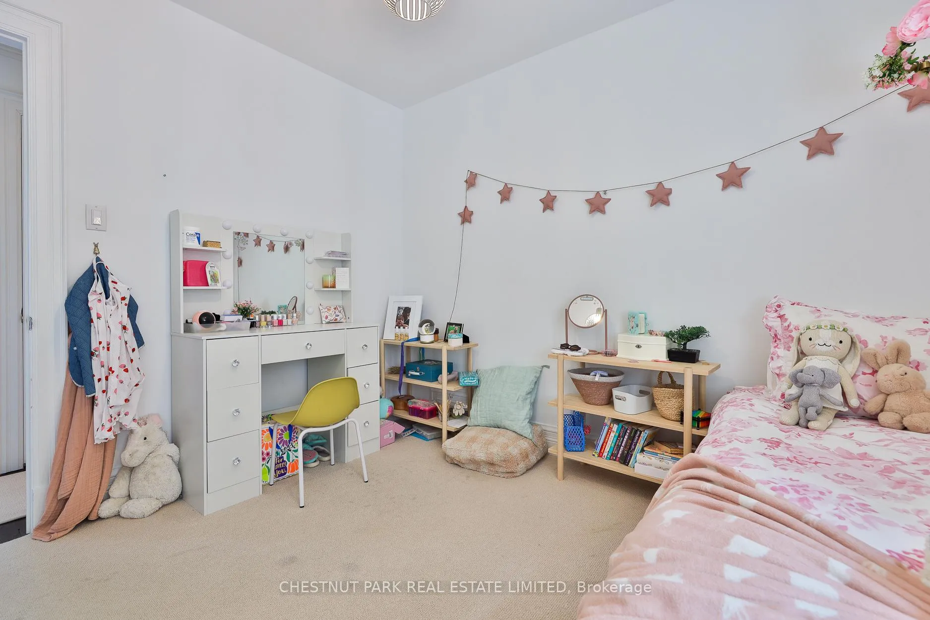 Photo 32 of 21 Douglas Crescent, Toronto, Leaside — HOMEH