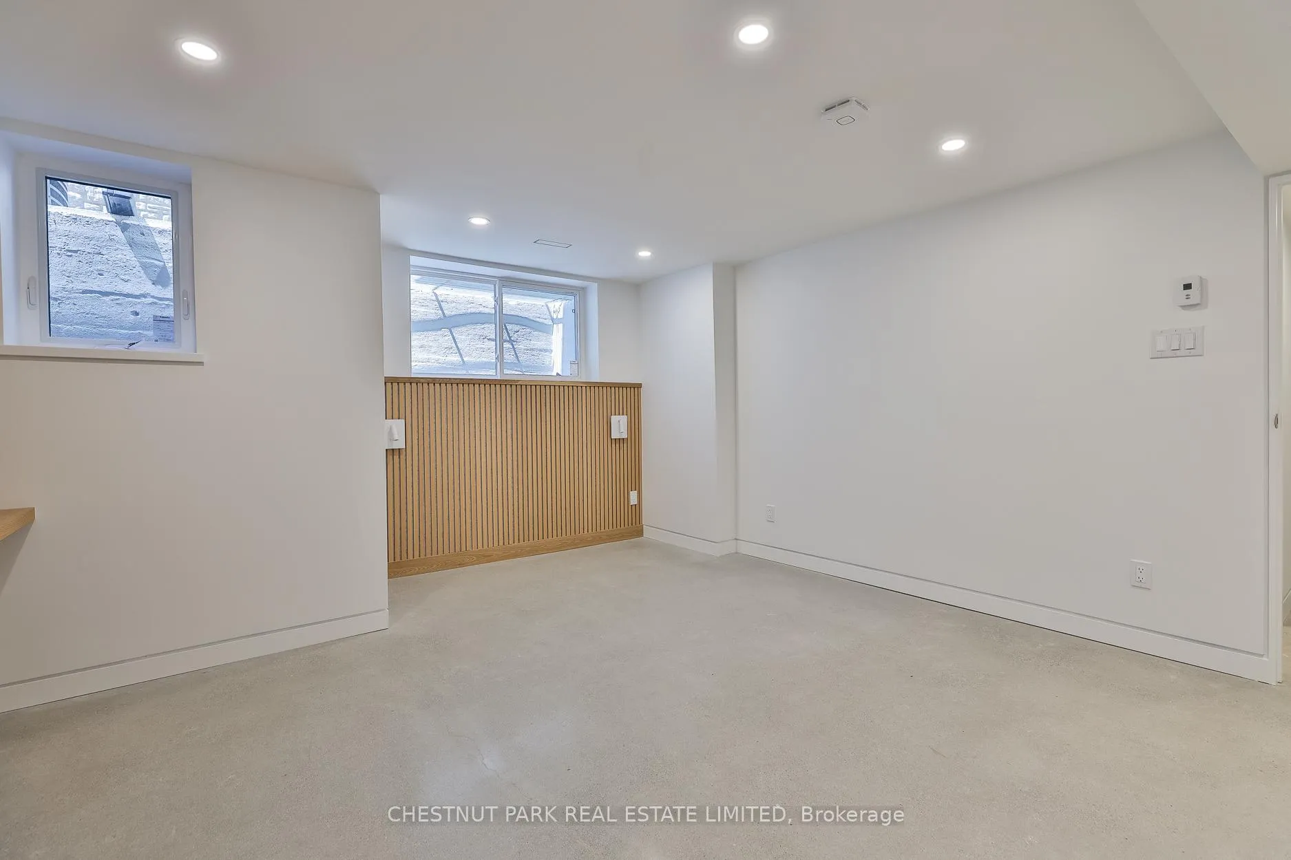 Photo 38 of 21 Douglas Crescent, Toronto, Leaside — HOMEH