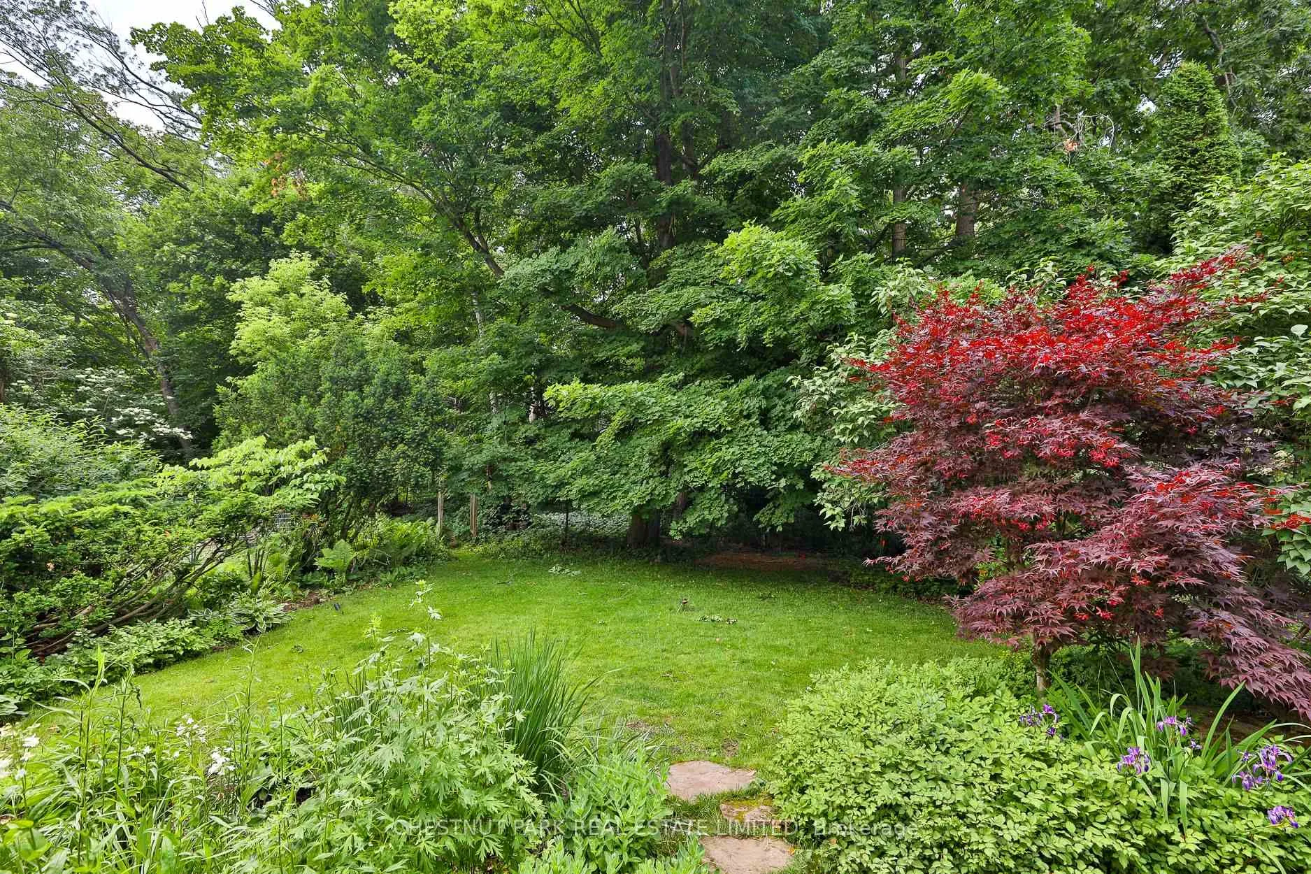 Photo 43 of 21 Douglas Crescent, Toronto, Leaside — HOMEH