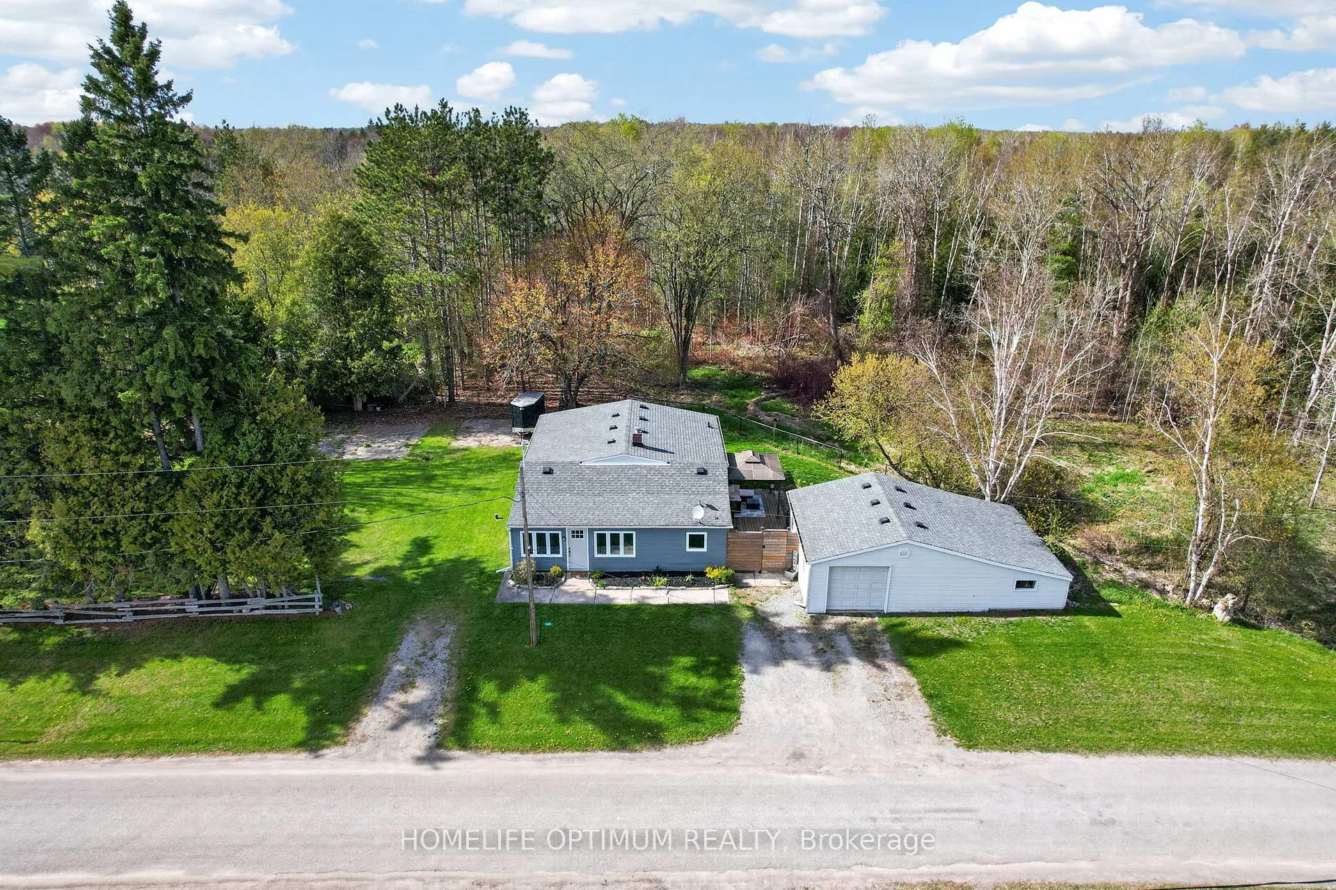 Photo 1 of 5670 Thomas Drive, Georgina, Baldwin — HOMEH