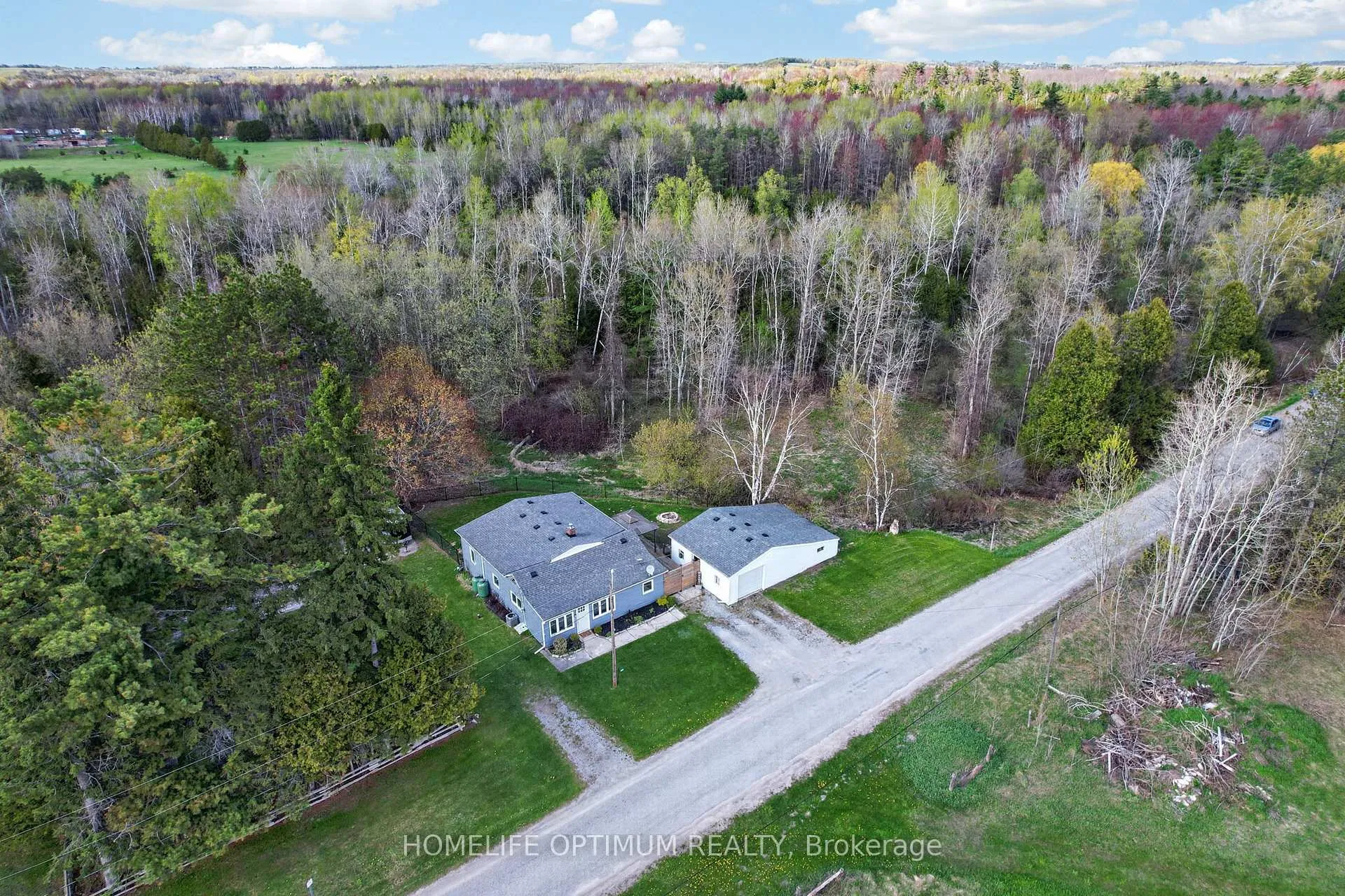 Photo 2 of 5670 Thomas Drive, Georgina, Baldwin — HOMEH