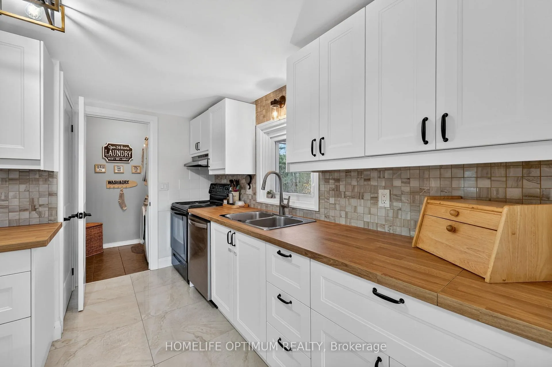 Photo 11 of 5670 Thomas Drive, Georgina, Baldwin — HOMEH